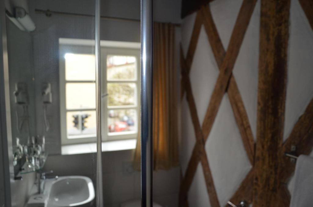 Hotel Hahnmuehle 1323 Кобург Стая снимка