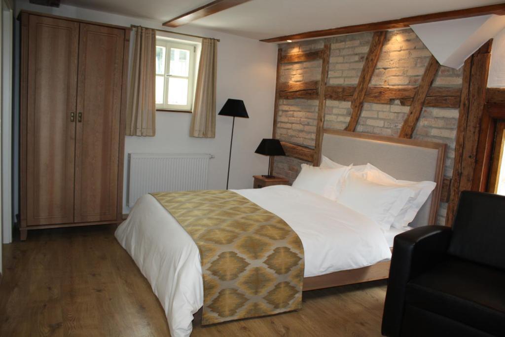 Hotel Hahnmuehle 1323 Кобург Стая снимка
