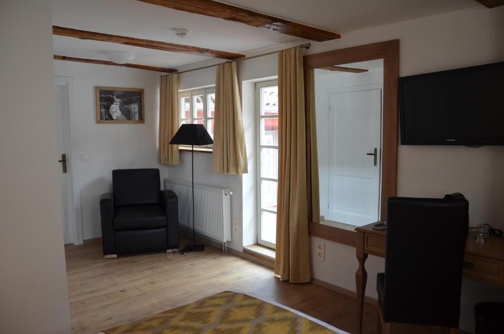 Hotel Hahnmuehle 1323 Кобург Екстериор снимка
